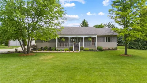 58685 Travis Rd, Lyon, MI 48165