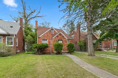 18330 Grandville Ave, Detroit, MI 48219