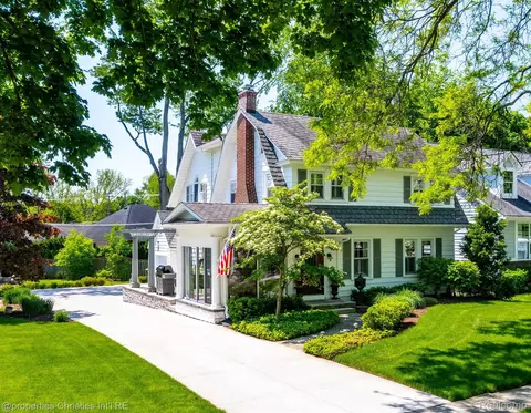 745 Spring Dr, Northville, MI 48167