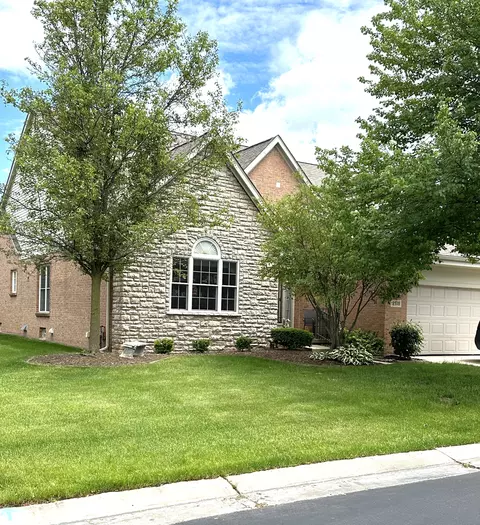 2318 Lexington Cir S, Canton, MI 48188