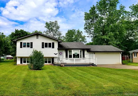 2407 Egleston Ave, Burton, MI 48509