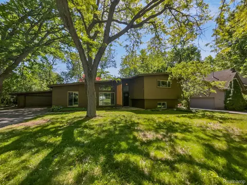 2645 Hickory, Bloomfield Hills, MI 48302