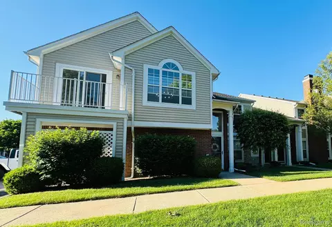 4234 Berkshire Dr, Sterling Heights, MI 48314