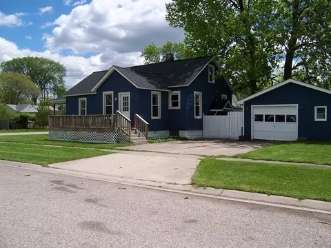 103 16th St, Port Huron, MI 48060
