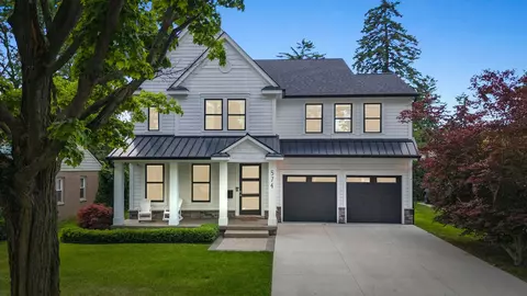 574 Westchester Way, Birmingham, MI 48009