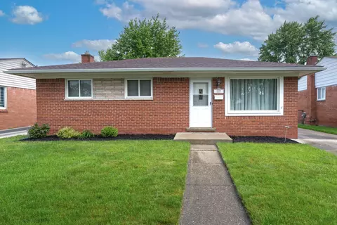 15789 Flanagan St, Roseville, MI 48066