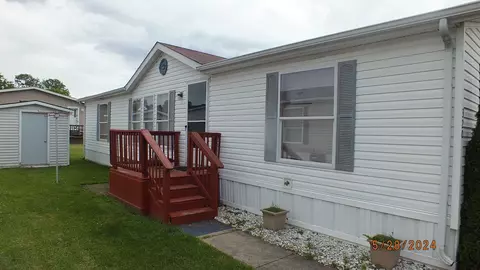 320 Rudbeckia Crt Ct, Erie, MI 48133