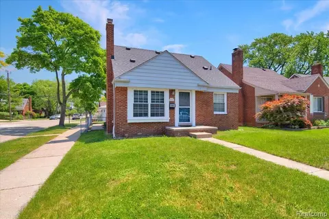 1656 N Denwood St, Dearborn, MI 48128