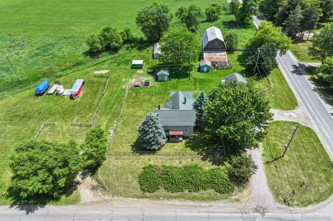 8990 Birch Run Rd, Millington, MI 48746