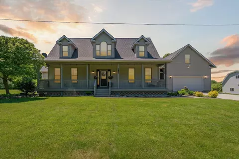 8955 Kearney Rd, Northfield, MI 48189