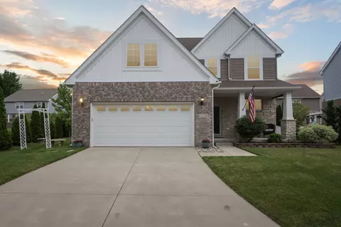 37180 Chestnut Dr, Westland, MI 48185