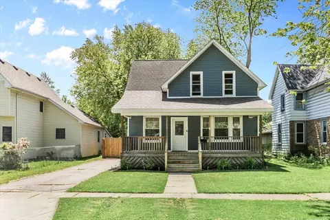 1508 Gillett St, Port Huron, MI 48060