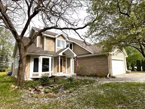 1389 Wildwood, Lapeer, MI 48446