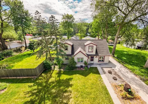 9108 Groschner St, Taylor, MI 48180