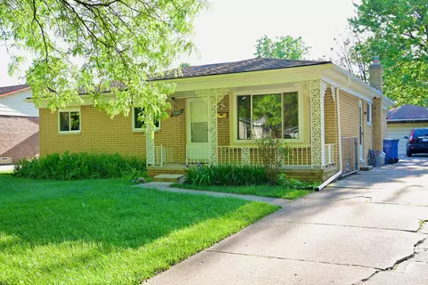 25697 Cloie Dr, Warren, MI 48089