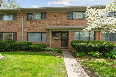 120 E Hickory Grove Rd, Bloomfield Hills, MI 48304