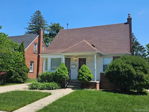 1563 Hollywood St, Dearborn, MI 48124