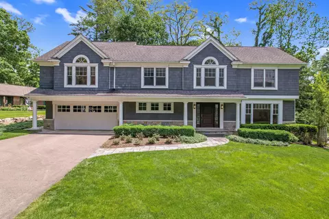 6165 Worlington Rd, Bloomfield Hills, MI 48301