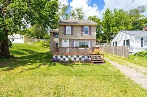 3755 Jackson Blvd, White Lake, MI 48383