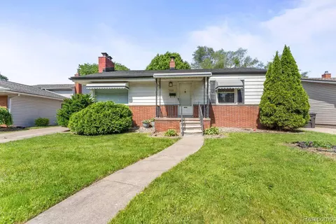 7258 Clippert St, Taylor, MI 48180