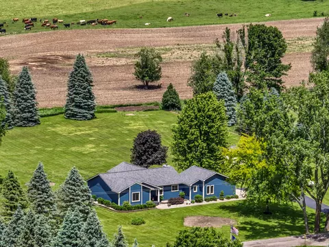 2888 High Meadows Dr, Marion, MI 48843