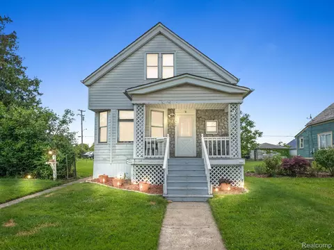11675 Gable St, Hamtramck, MI 48212