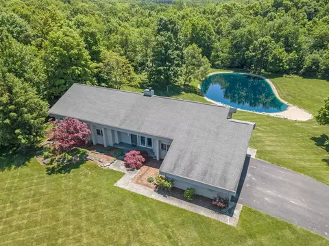 1641 Tu Van Trl, Addison, MI 48367