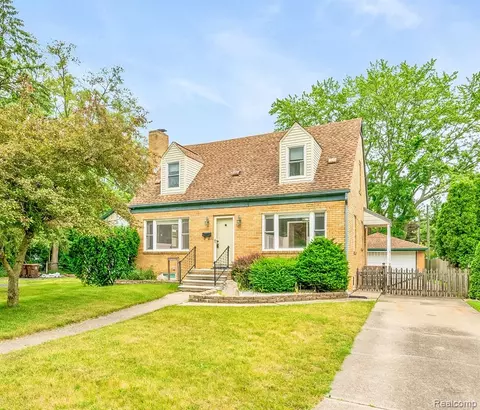 161 S Biggs St, Belleville, MI 48111
