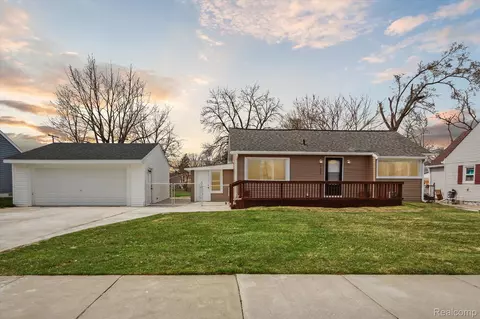 7405 Gilman St, Westland, MI 48185