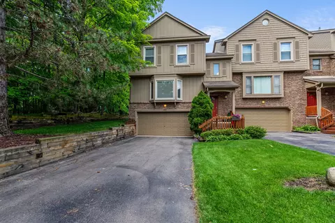 6336 Aspen Ridge Blvd, West Bloomfield, MI 48322