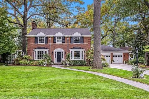 161 Hendrie Blvd, Royal Oak, MI 48067