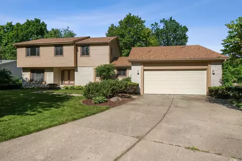 29595 Kings Pointe Crt Ct, Farmington Hills, MI 48331