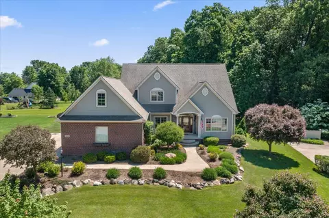 3341 Nicolette Dr, Genoa, MI 48843