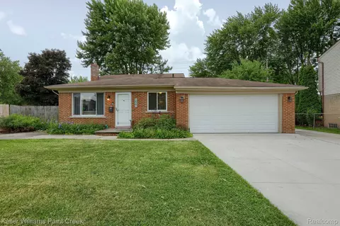 1830 Greenbrier Dr, Madison Heights, MI 48071