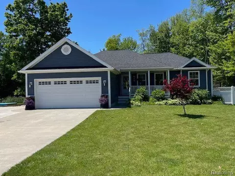 4247 Janice Crt Ct, Fort Gratiot, MI 48059