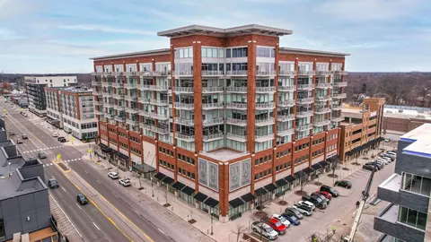 350 N Main St #903, Royal Oak, MI 48067