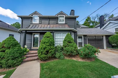 488 Willits St, Birmingham, MI 48009