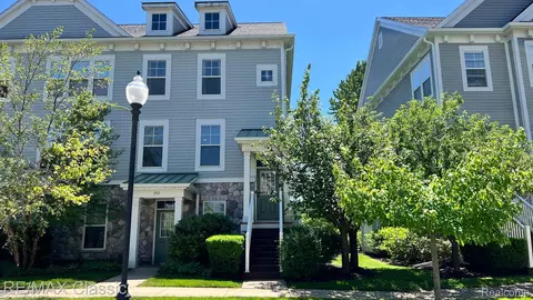 355 Red Ryder Dr, Plymouth, MI 48170