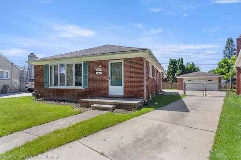 27653 Chester St, Garden City, MI 48135