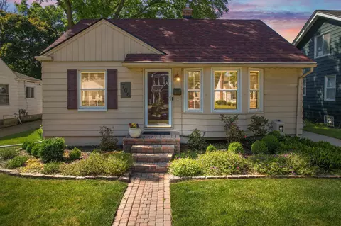 706 Cherry Ave, Royal Oak, MI 48073