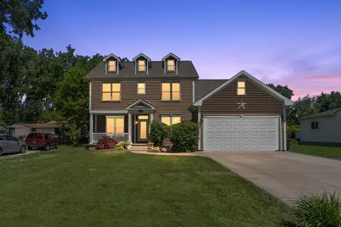 6095 Catalpa Ave, Sterling Heights, MI 48314