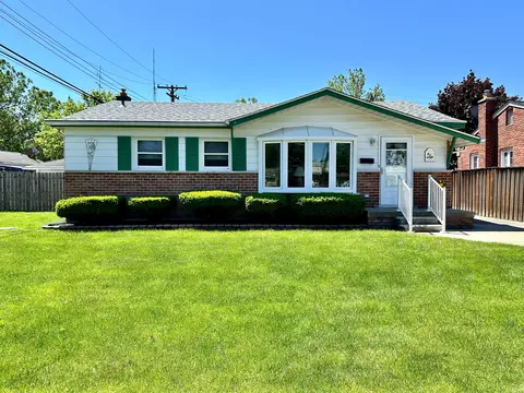 22119 Samuel St, Taylor, MI 48180