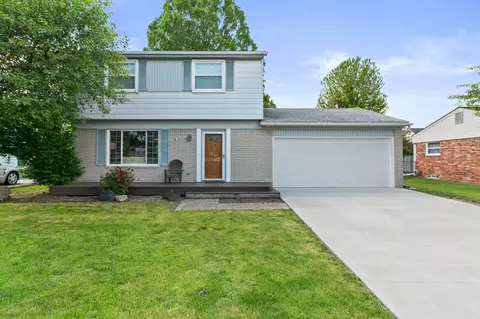 29314 Cambridge St, Flat Rock, MI 48134