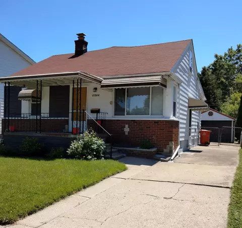 17844 Tennyson St, Roseville, MI 48066
