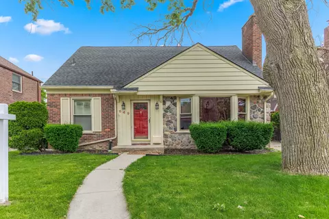 649 Meridan St, Dearborn, MI 48124