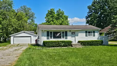 5415 Van Slyke Rd, Mundy, MI 48507