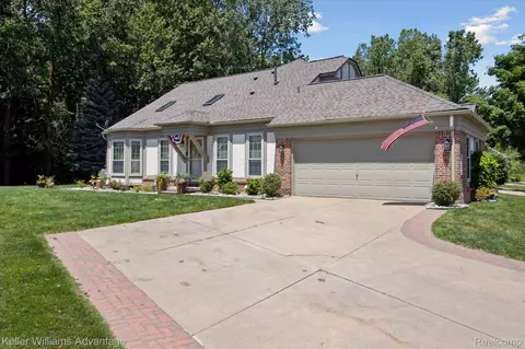 41688 White Tail Ln, Canton, MI 48188