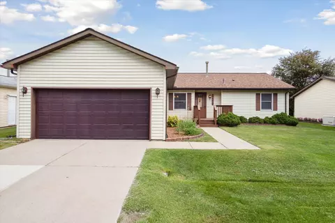 38502 Deer Creek Blvd, Westland, MI 48185