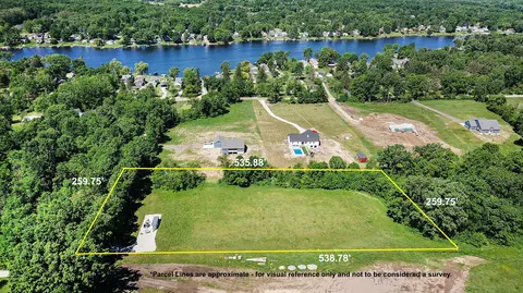 000 Holtforth Rd, Tyrone, MI 48430