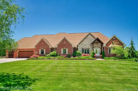 2482 S Latson Rd, Genoa, MI 48843